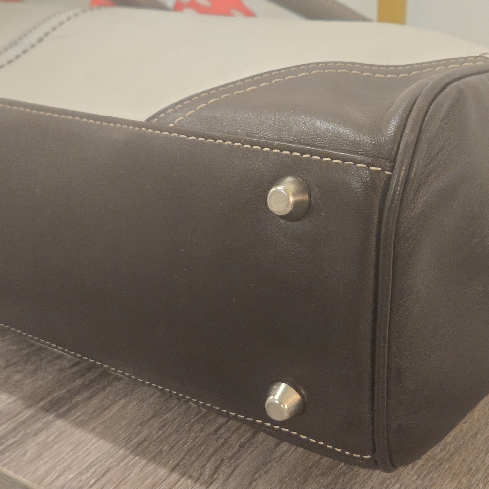Coach Handbag - Picture 14 of 17